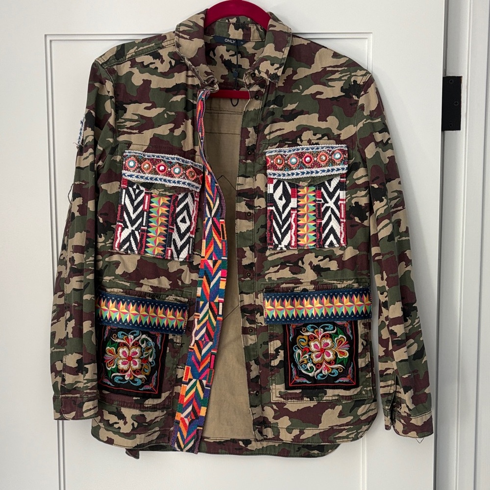 Only Camouflage Jacket with Multicolor Embroidery